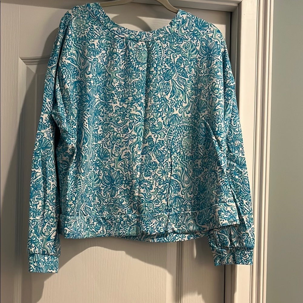 Turquoise and white beautiful pattered light weight sweatshirt